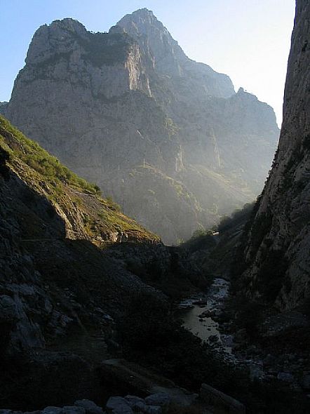 Ariscu Sonllanu y Ariscu Canal de Llegu