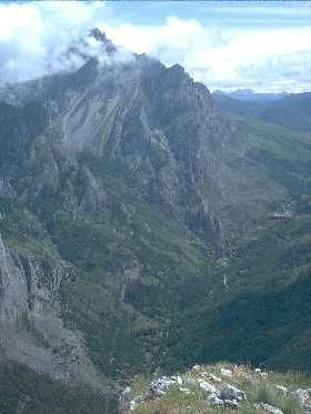 Torre del Friero y Monte Corona